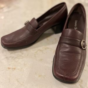 Laura Scott Aubergine Heel
